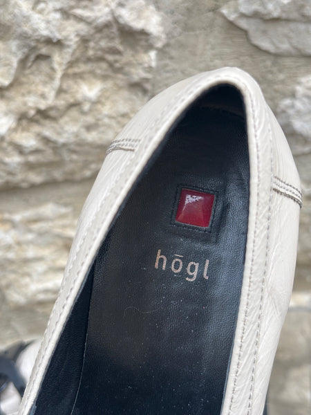 Creamy Högl P.39
