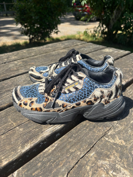 Leopard Adidas P36
