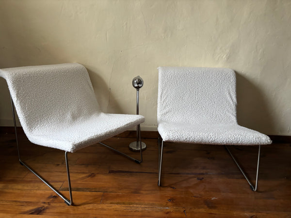 White Back Lounge