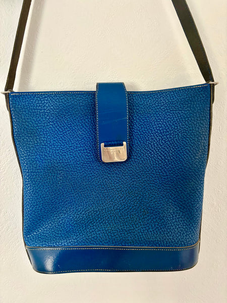 Blue Paquet