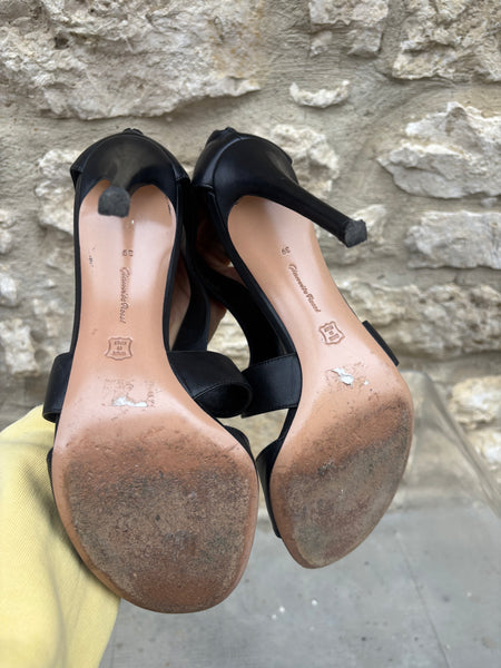 Gianvito Rossi Or Nothing P.39