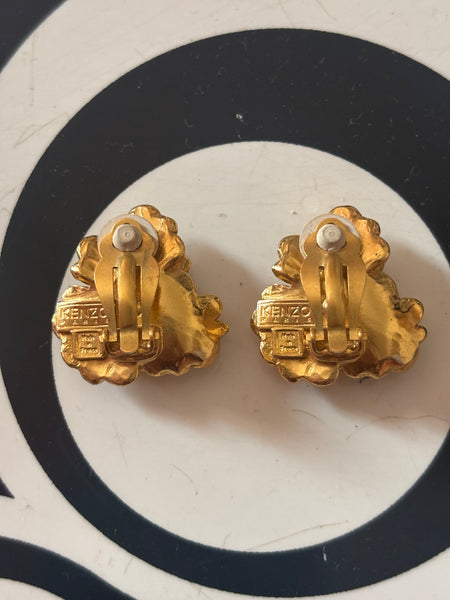 Golden Flowers