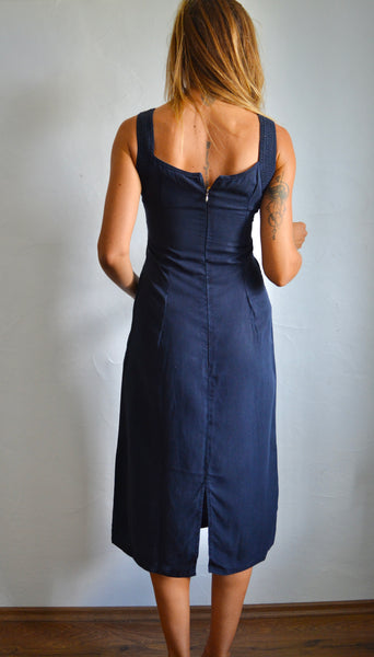 Black Linen Swan
