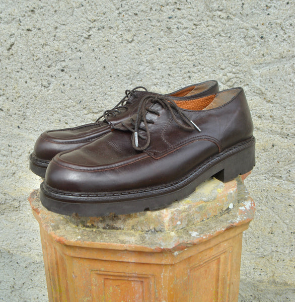 Brown Boat